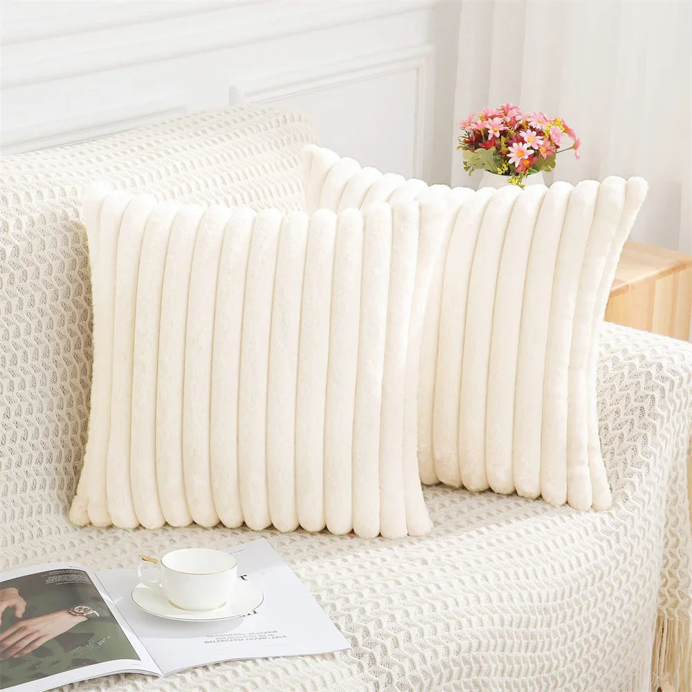 Housse de Coussin Nordic en Faux Fourrure - Gris